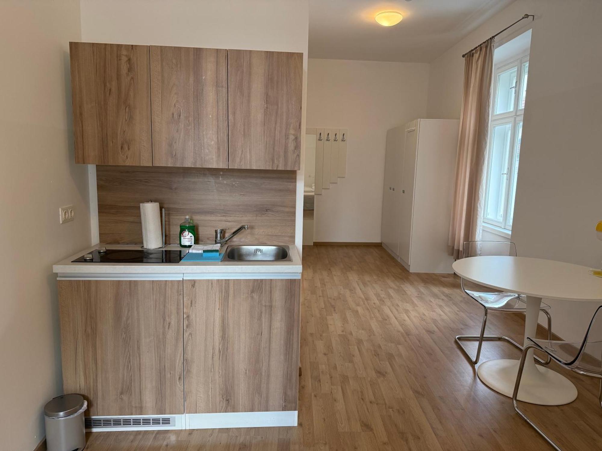 Central Urban Studio Wiener Neustadt Zimmer foto